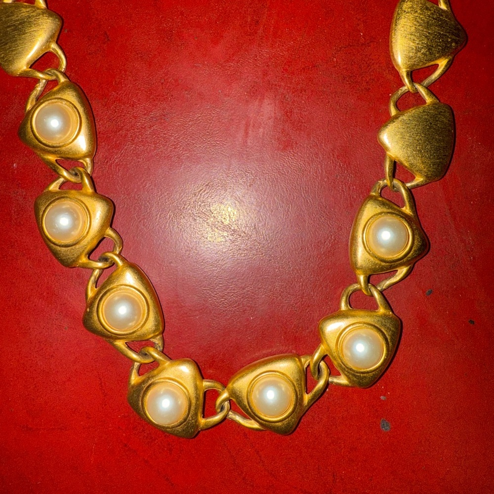 Vintage Napier Faux Pearl And Gold Tone Necklace Elegant Classic wardrobe Staple